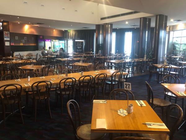 Best Sports Bars in Collinswood - Hampstead Hotel