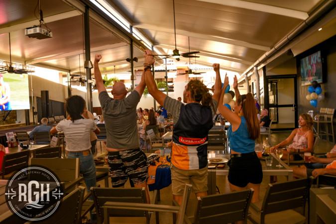 Best Sports Bars in Cannonvale - Reef Gateway Hotel