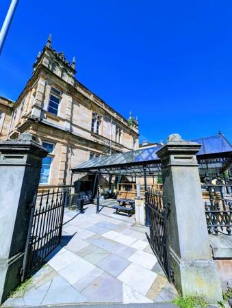 Best Sports Bars in Glasgow - Old School House