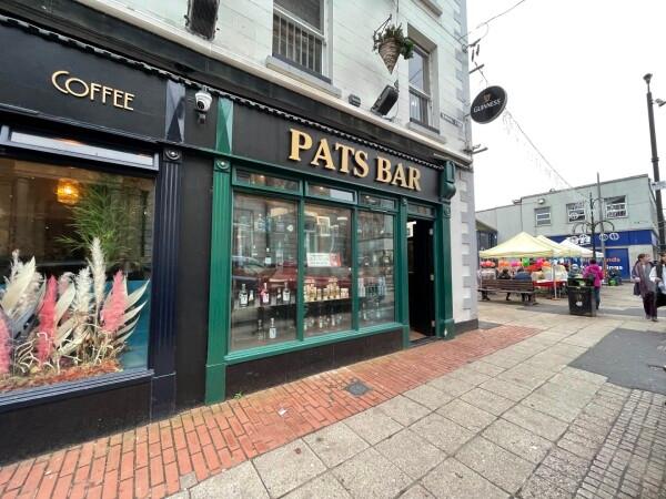 Best Sports Bars in Enniskillen - Pat's Bar