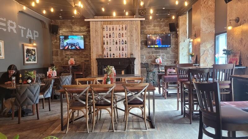 Best Sports Bars in Edinburgh - Hanover Tap Edinburgh