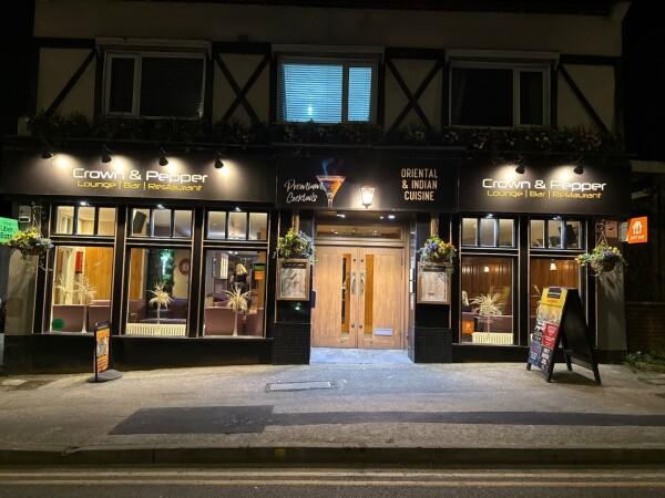 Best Sports Bars in Caterham - Crown and Pepper Caterham
