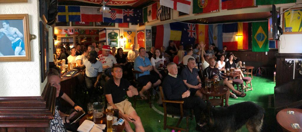 Best Sports Bars in Kingston Upon Thames - Willoughby Arms