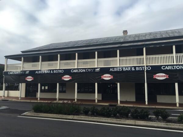 Best Sports Bars in Busselton - The Tav Sportsbar