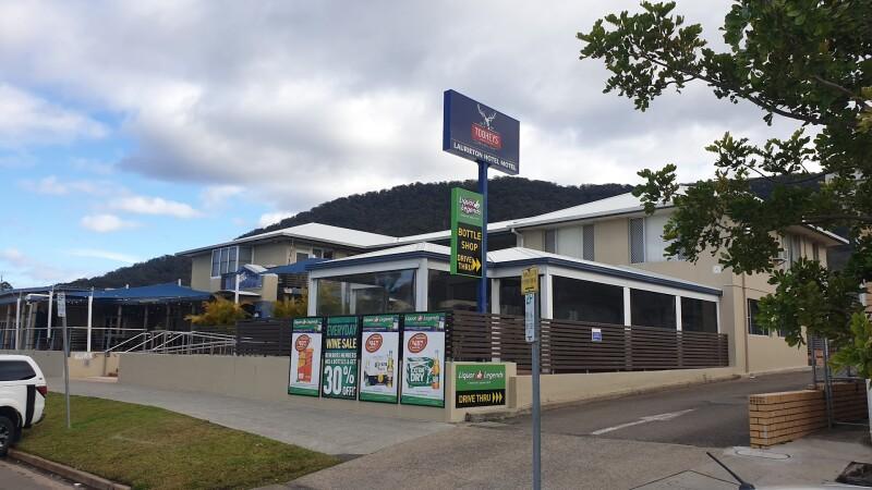 Best Sports Bars in Laurieton - Laurieton Hotel