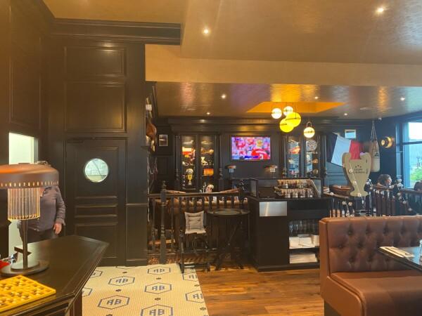 Best Sports Bars in Brives-Charensac - Au Bureau le Puy en Velay