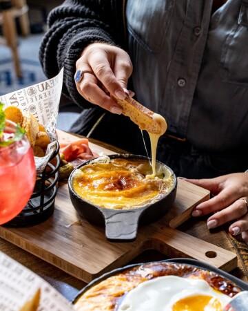 Best Sports Bars in Brives-Charensac - Au Bureau le Puy en Velay