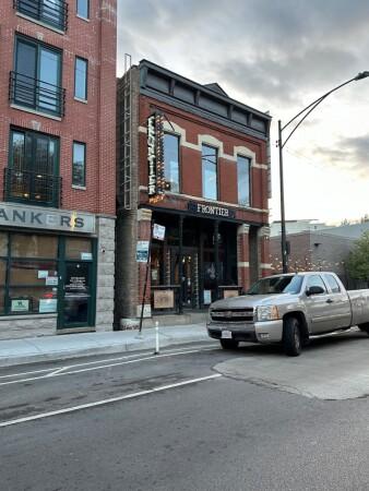 Best Sports Bars in Chicago - Frontier