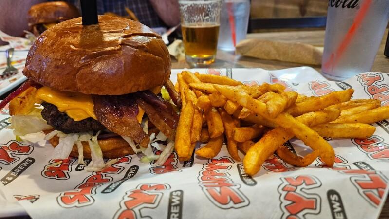 Best Sports Bars in National City - Slappys Burgers and Brews