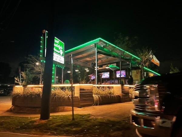 Best Sports Bars in Houston - Bobcat Teddys Ice House