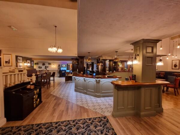 Best Sports Bars in moreton - Grange