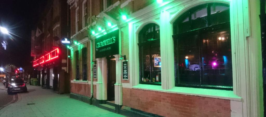 Best Sports Bars in Warrington - Cromwells