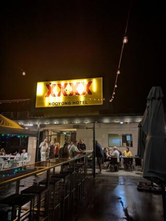 Best Sports Bars in North Mackay - Kooyong Hotel