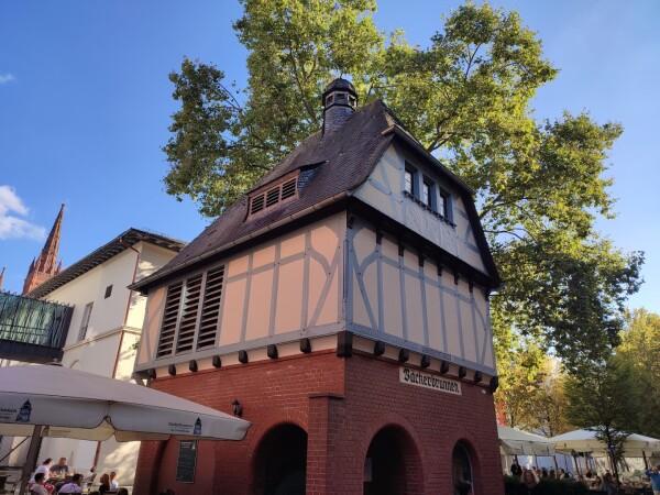 Beste Sportsbars in Wiesbaden - Bäckerbrunnen