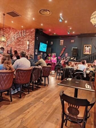 Best Sports Bars in Carcassonne - Au Bureau Carcassonne