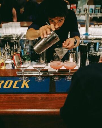 Best Sports Bars in Melbourne - Springrock Public Bar
