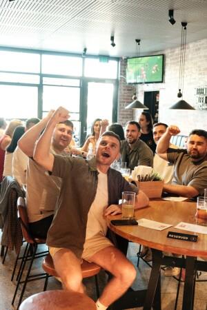 Best Sports Bars in Fitzroy North - Terminus Hotel