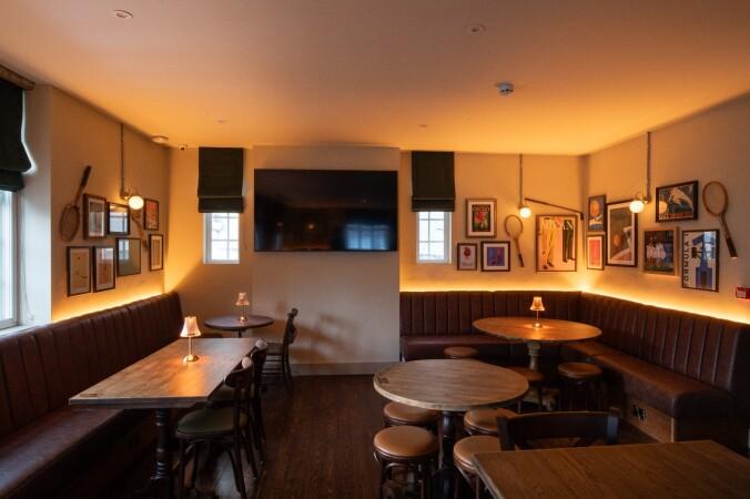 Best Sports Bars in London - The Prince