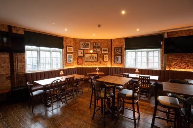 Best Sports Bars in London - The Prince