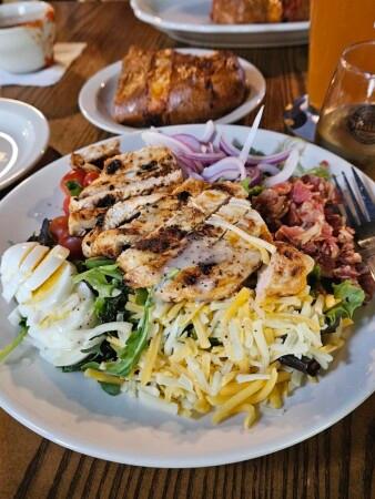 Beste Sportsbars in ROLLINSFORD - ROLLINGSFORD SHANTY