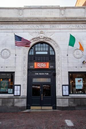 Beste Sportsbars in Burlington - Ri Ra Irish Pub @ Burlington