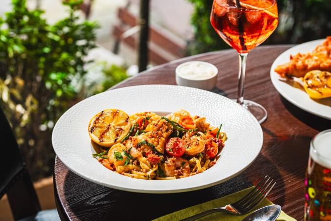 Best Sports Bars in London - Tooting Tavern