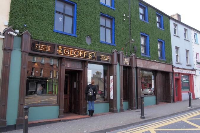 Best Sports Bars in Waterford - GEOFF'S