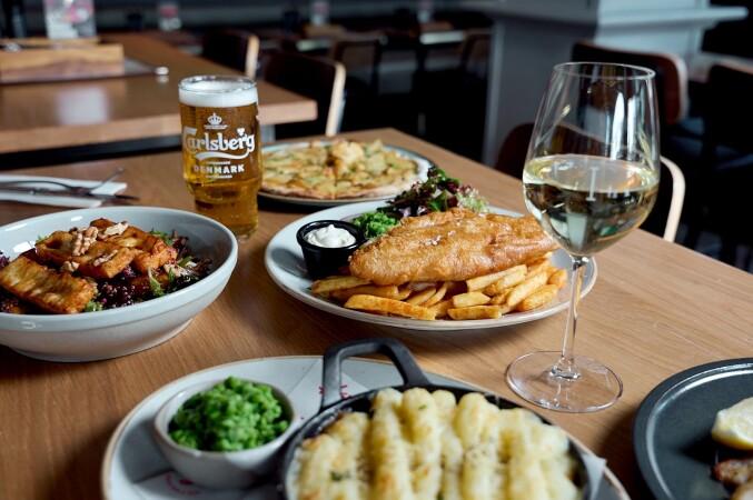 Best Sports Bars in St Kilda - Harvey's Sports Bar & Grill