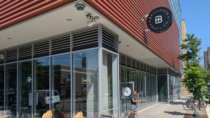 Best Sports Bars in MINNEAPOLIS - Bruhaven