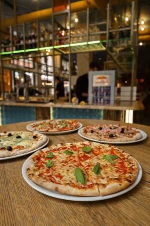 Best Sports Bars in Lyon - Mos Pub Mercière