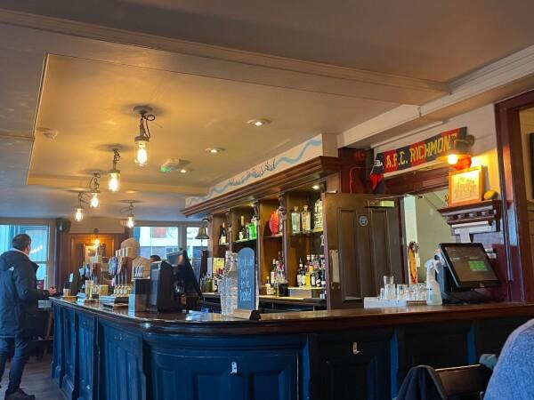 Best Sports Bars in London - Princes Head
