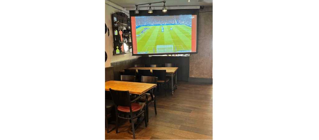 Best Sports Bars in Uxbridge - Bar Italia