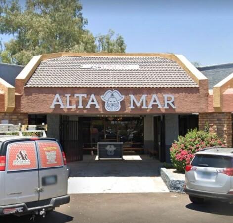 Best Sports Bars in Glendale - Altamar Sushi Bar & Grill