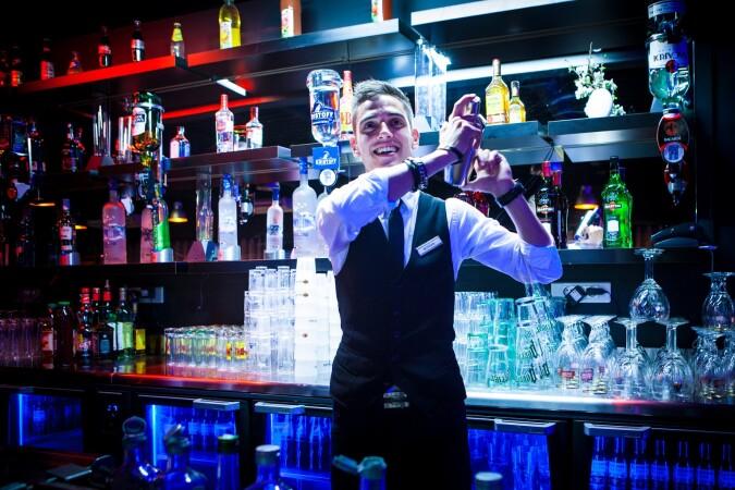 Best Sports Bars in Ferrières-en-Brie - Crystal Bar - Paxton MLV