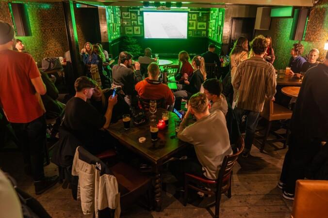 Best Sports Bars in London - Hagen & Hyde