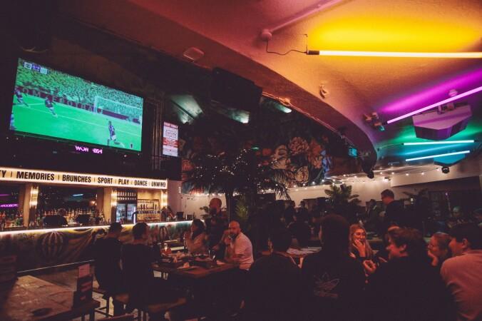 Best Sports Bars in Manchester - The Grosvenor