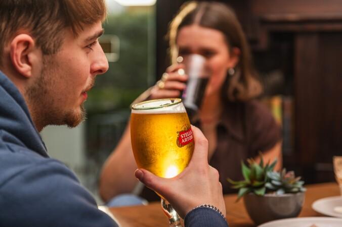 Best Sports Bars in Merivale - Carlton Bar and Steakhouse