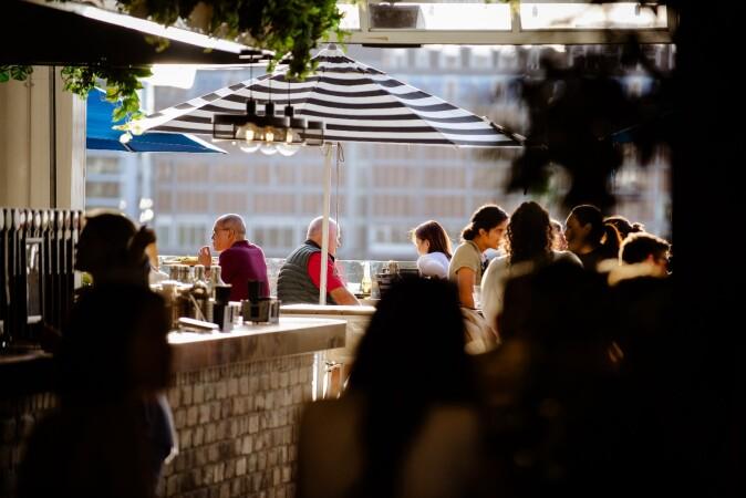 Best Sports Bars in Auckland CBD - Dr Rudi's