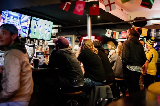 Best Sports Bars in Wellington - Gibbons Hotel