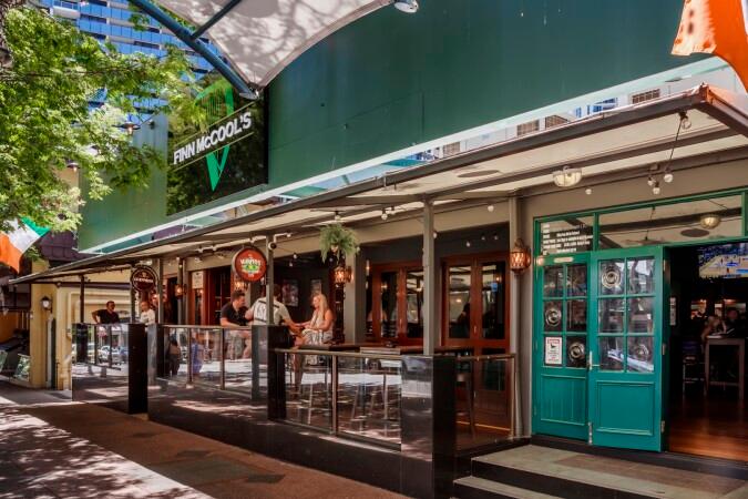 Best Sports Bars in Surfers Paradise - Finn McCools Surfers Paradise