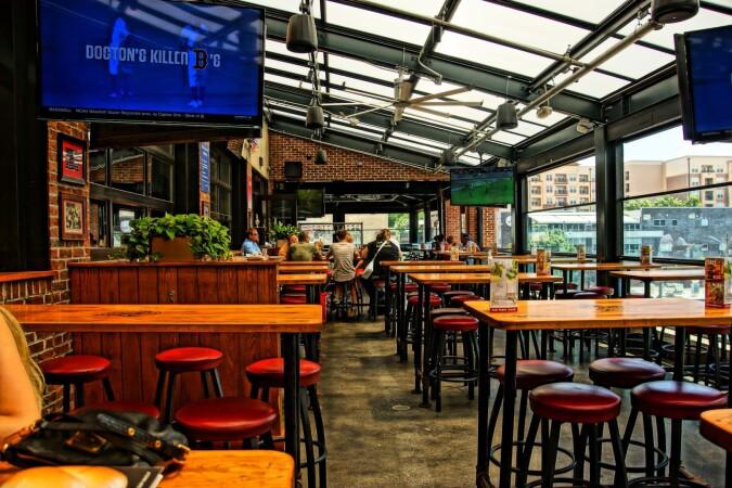 Best Sports Bars in Raleigh - Carolina Ale House @ Raleigh