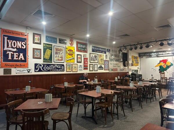 Best Sports Bars in Guildford - Woodbridge Hotel