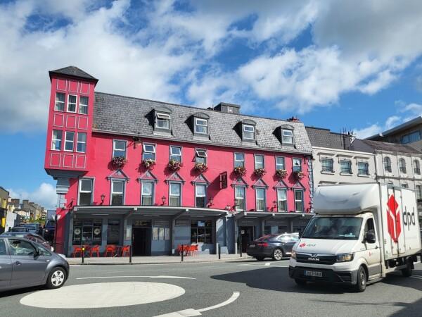 Best Sports Bars in Kerry - MCSWEENEYS ARMS