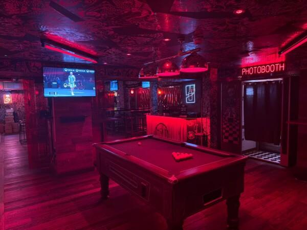 Best Sports Bars in London - MEATLiquor Queensway