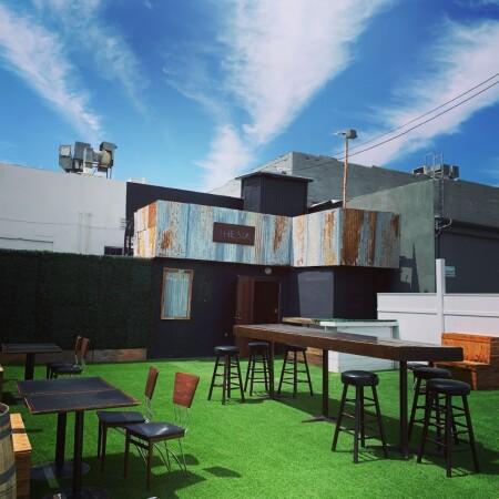 Best Sports Bars in Los Angeles - The Six Chow House