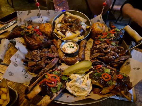 Best Sports Bars in Whitmore - Blockhouse Barbecue Grill