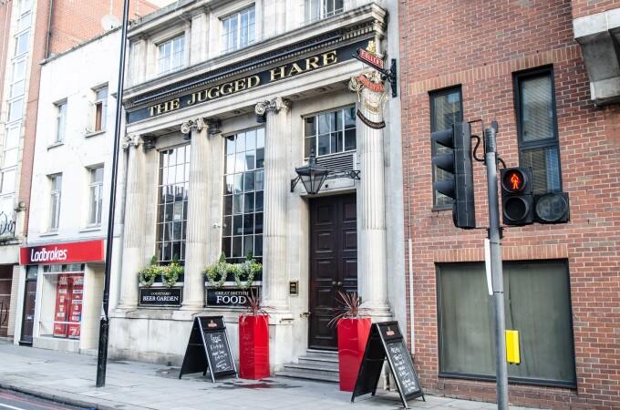 Best Sports Bars in London - Jugged Hare