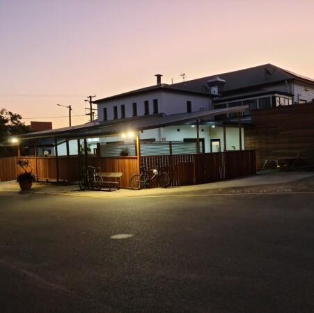 Best Sports Bars in Maryborough - White Lion Hotel