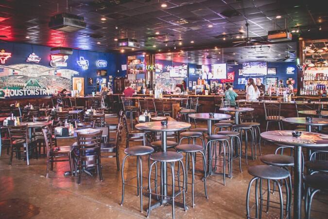Best Sports Bars in Katy - Stars Sports Bar & Grill
