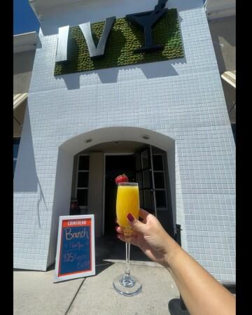 Best Sports Bars in Albuquerque - Oak & IVY